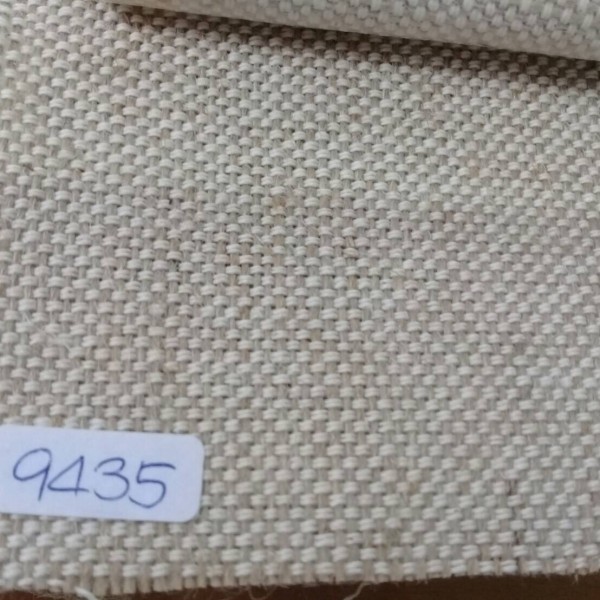 9435